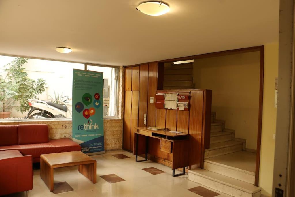 Glyfada Path Of Poets Apartamento Atenas Exterior foto