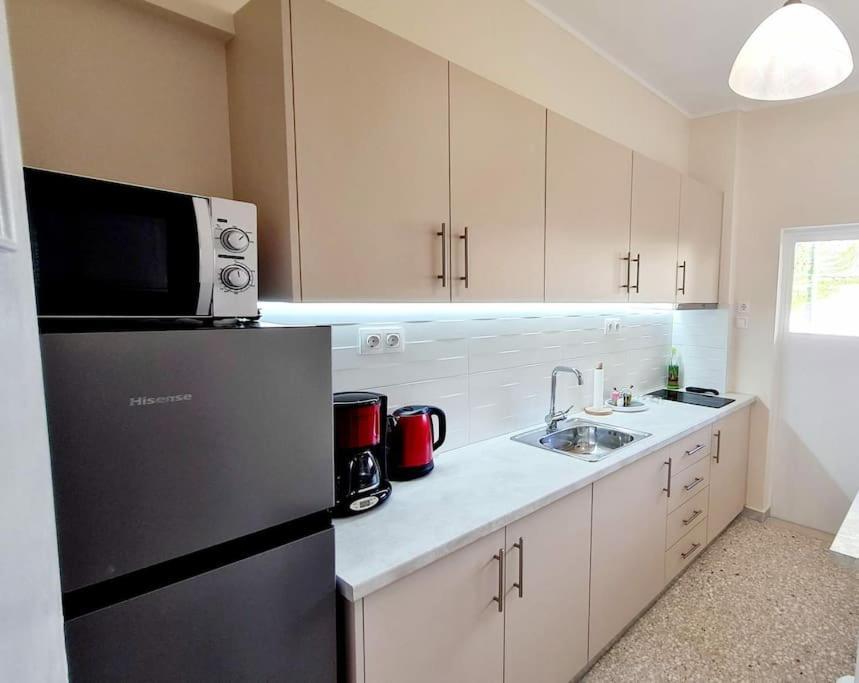 Glyfada Path Of Poets Apartamento Atenas Exterior foto